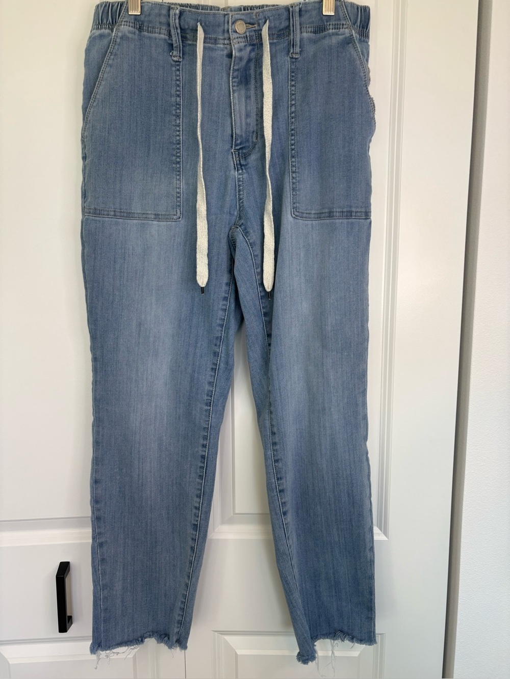 Judy Blue Drawstring Elastic Waist light wash jeans - women’s size 11/30